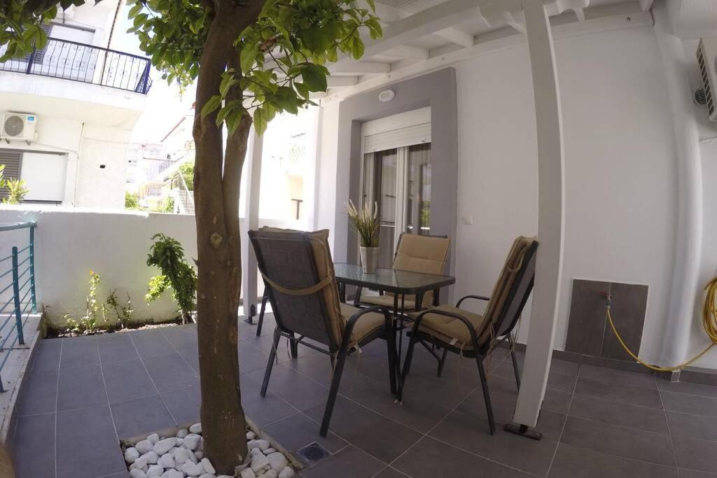 Polychrono New 2 Bedroom Apt. Just By The Sea! Exterior photo