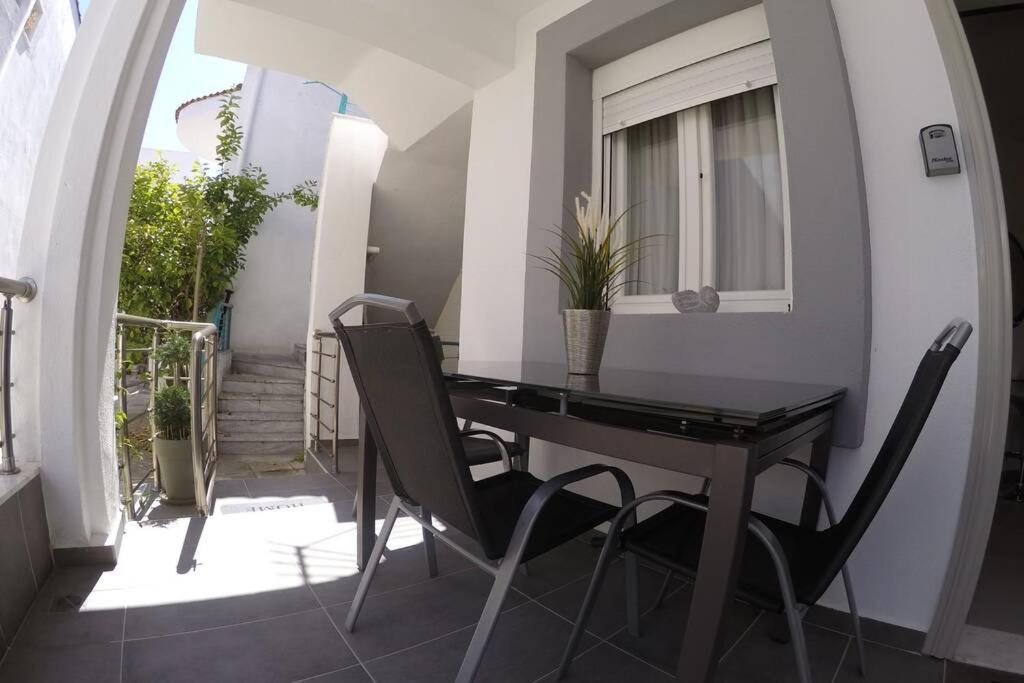 Polychrono New 2 Bedroom Apt. Just By The Sea! Exterior photo